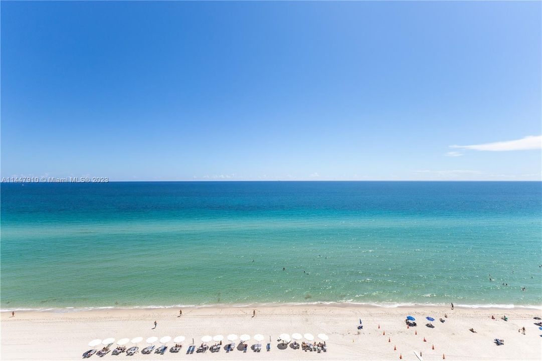 Vendido Recientemente: $2,700,000 (3 camas, 3 baños, 2928 Pies cuadrados)