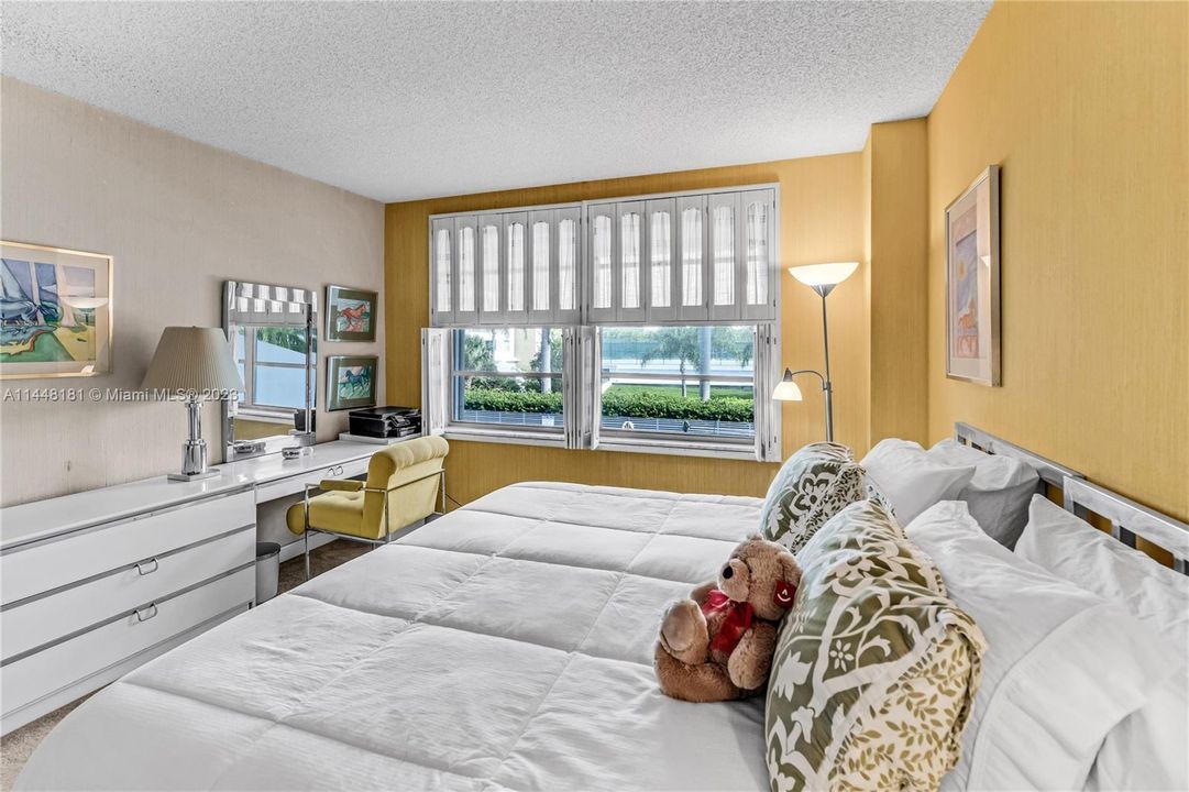 Recently Sold: $910,000 (2 beds, 2 baths, 1260 Square Feet)