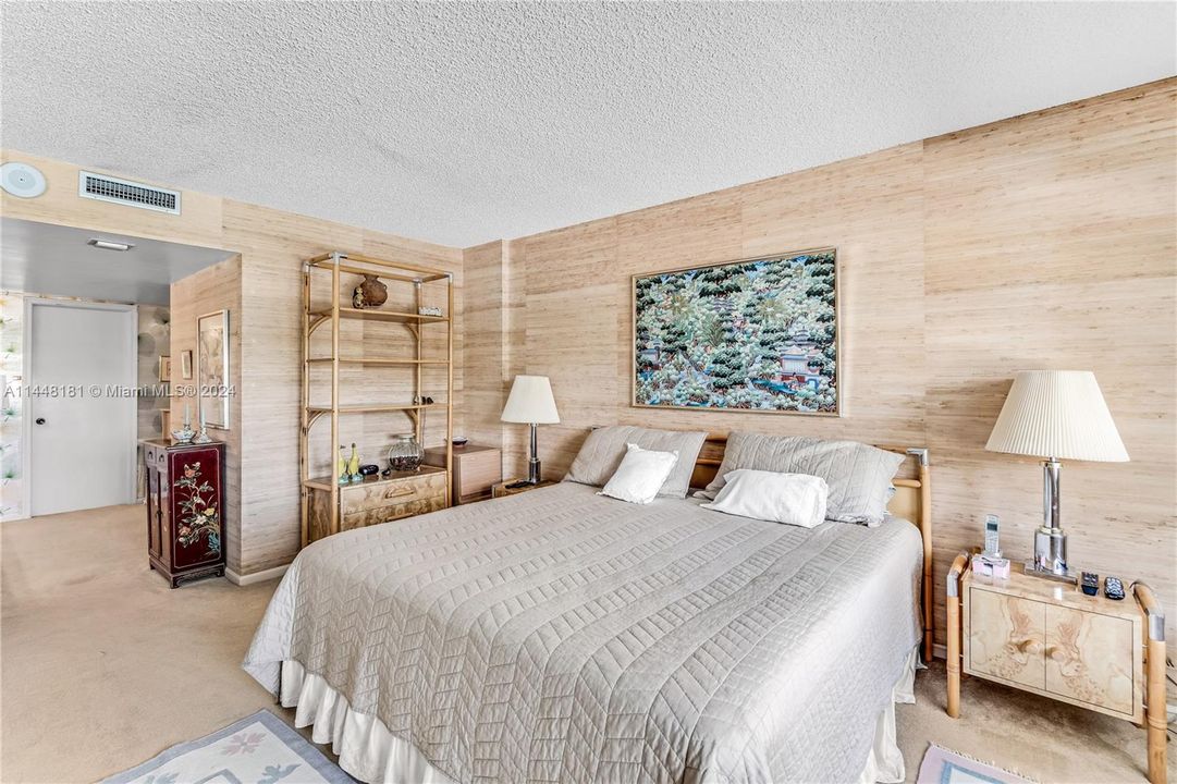 Recently Sold: $910,000 (2 beds, 2 baths, 1260 Square Feet)