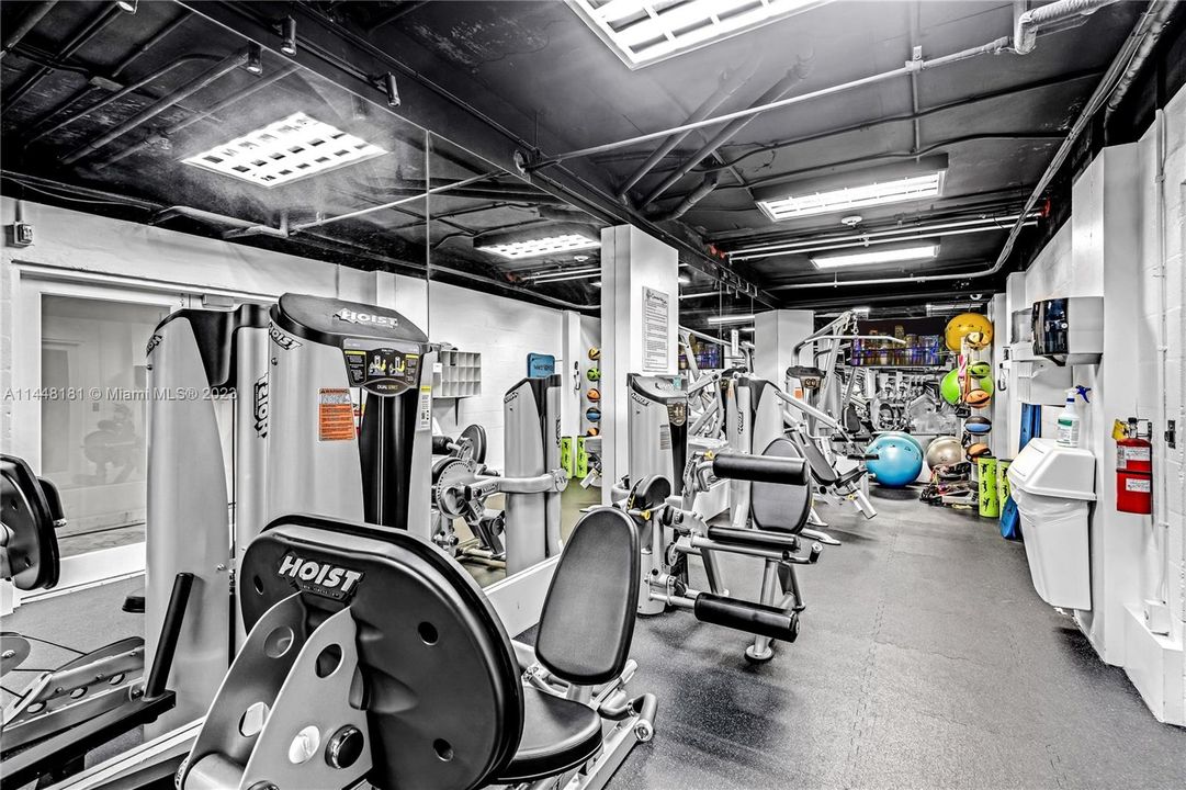 Recently Sold: $910,000 (2 beds, 2 baths, 1260 Square Feet)