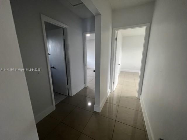 Recently Rented: $2,950 (3 beds, 2 baths, 3105 Square Feet)