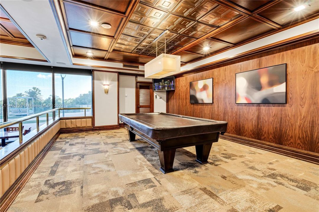 Recently Sold: $480,000 (0 beds, 1 baths, 717 Square Feet)