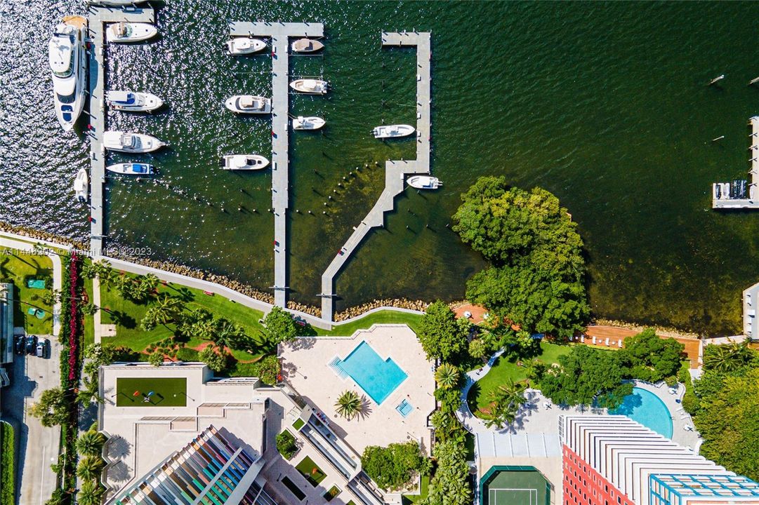 Recently Sold: $480,000 (0 beds, 1 baths, 717 Square Feet)