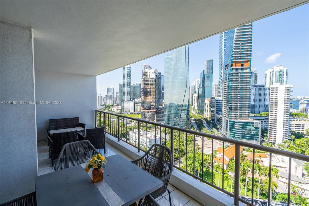 Recently Sold: $480,000 (0 beds, 1 baths, 717 Square Feet)