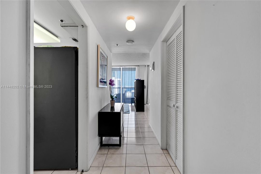 Recently Sold: $480,000 (0 beds, 1 baths, 717 Square Feet)