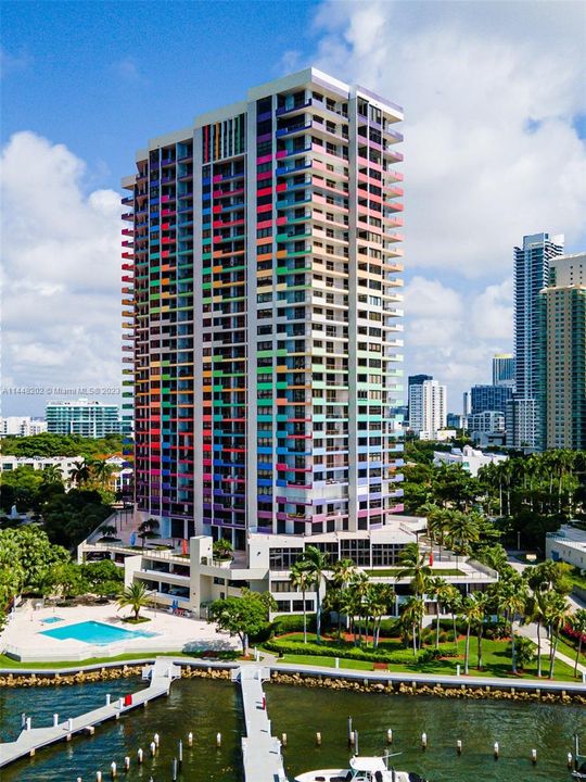 Recently Sold: $480,000 (0 beds, 1 baths, 717 Square Feet)