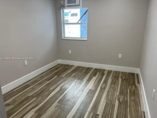 Недавно арендовано: $2,800 (3 спален, 1 ванн, 2354 Квадратных фут)