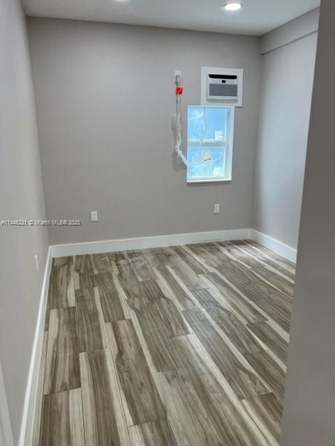 Недавно арендовано: $2,800 (3 спален, 1 ванн, 2354 Квадратных фут)