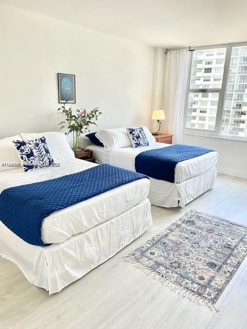 Recently Sold: $490,000 (2 beds, 2 baths, 1190 Square Feet)