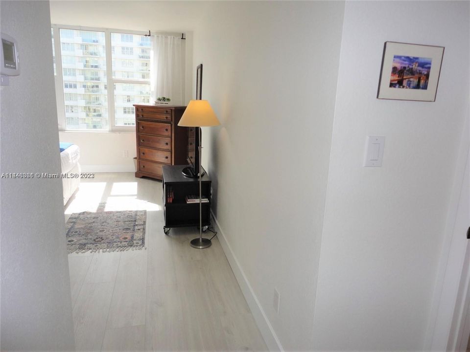Recently Sold: $490,000 (2 beds, 2 baths, 1190 Square Feet)