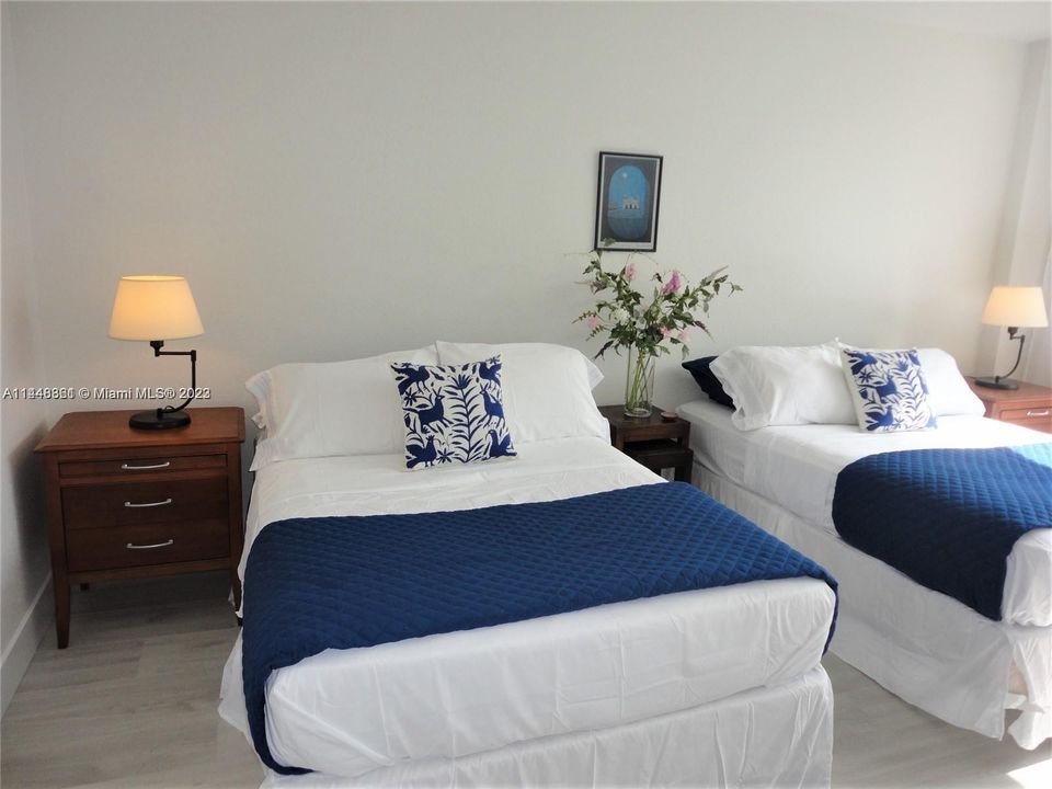 Recently Sold: $490,000 (2 beds, 2 baths, 1190 Square Feet)