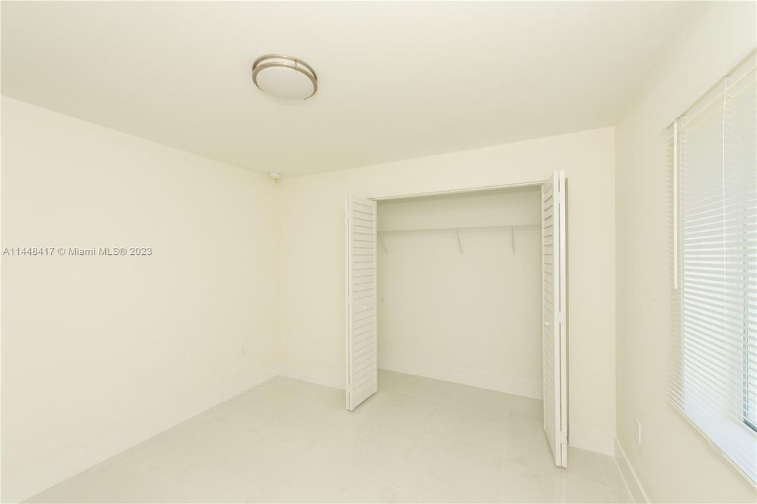 Recently Sold: $549,000 (4 beds, 2 baths, 1454 Square Feet)