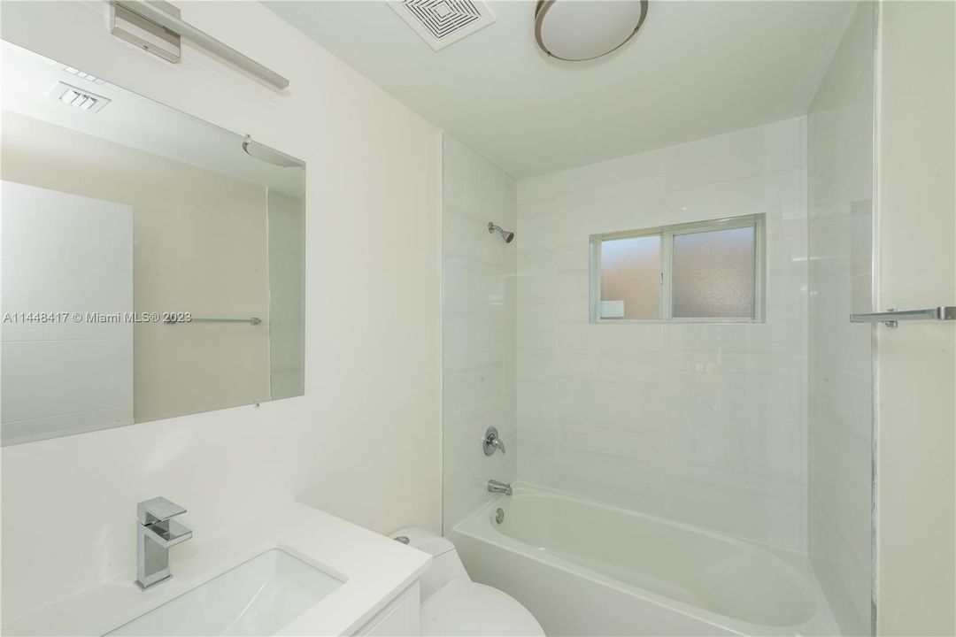 Recently Sold: $549,000 (4 beds, 2 baths, 1454 Square Feet)