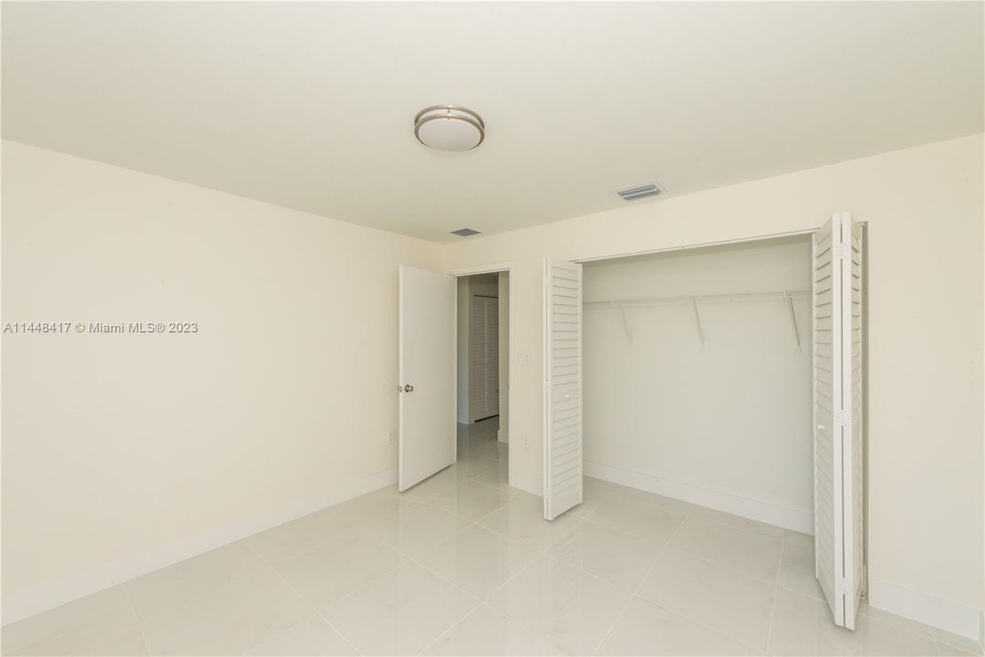 Recently Sold: $549,000 (4 beds, 2 baths, 1454 Square Feet)