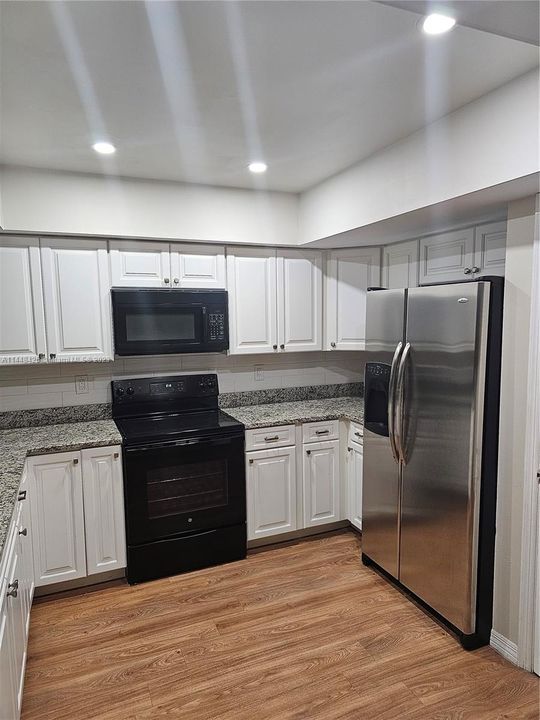 Recently Rented: $2,540 (2 beds, 2 baths, 2356 Square Feet)