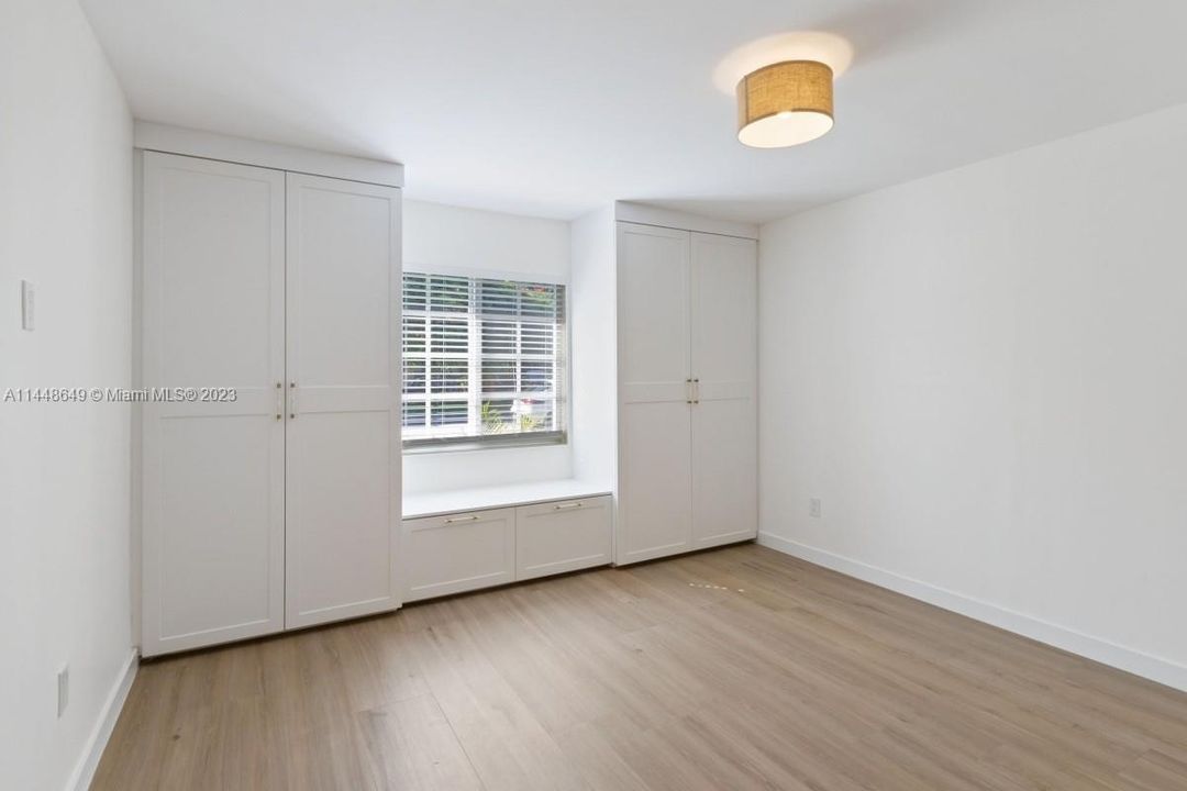 最近售出: $925,000 (3 贝兹, 2 浴室, 1149 平方英尺)