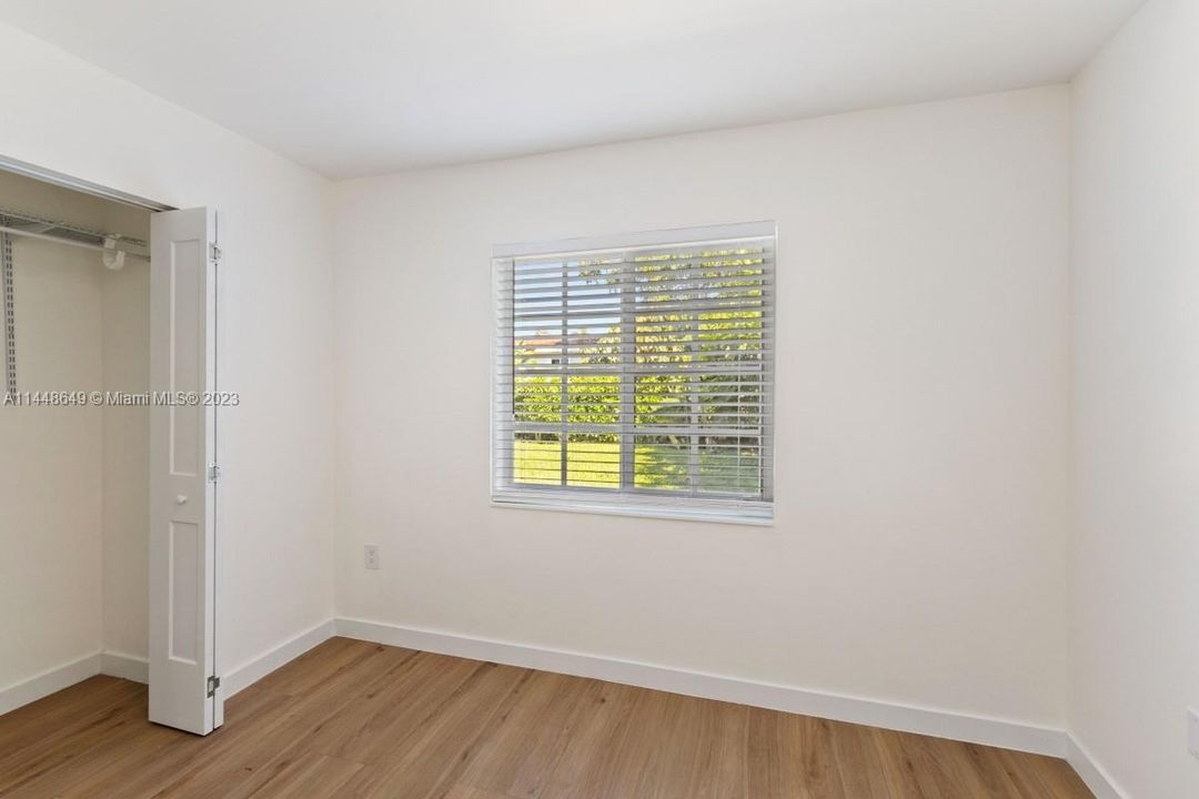 最近售出: $925,000 (3 贝兹, 2 浴室, 1149 平方英尺)