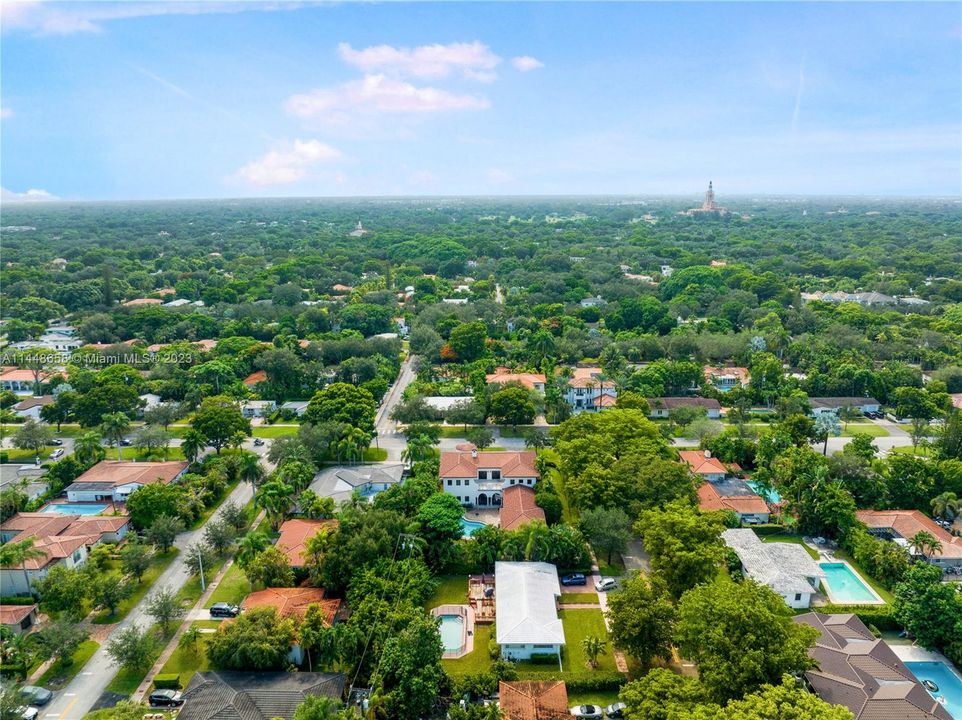 最近售出: $1,500,000 (3 贝兹, 2 浴室, 1484 平方英尺)