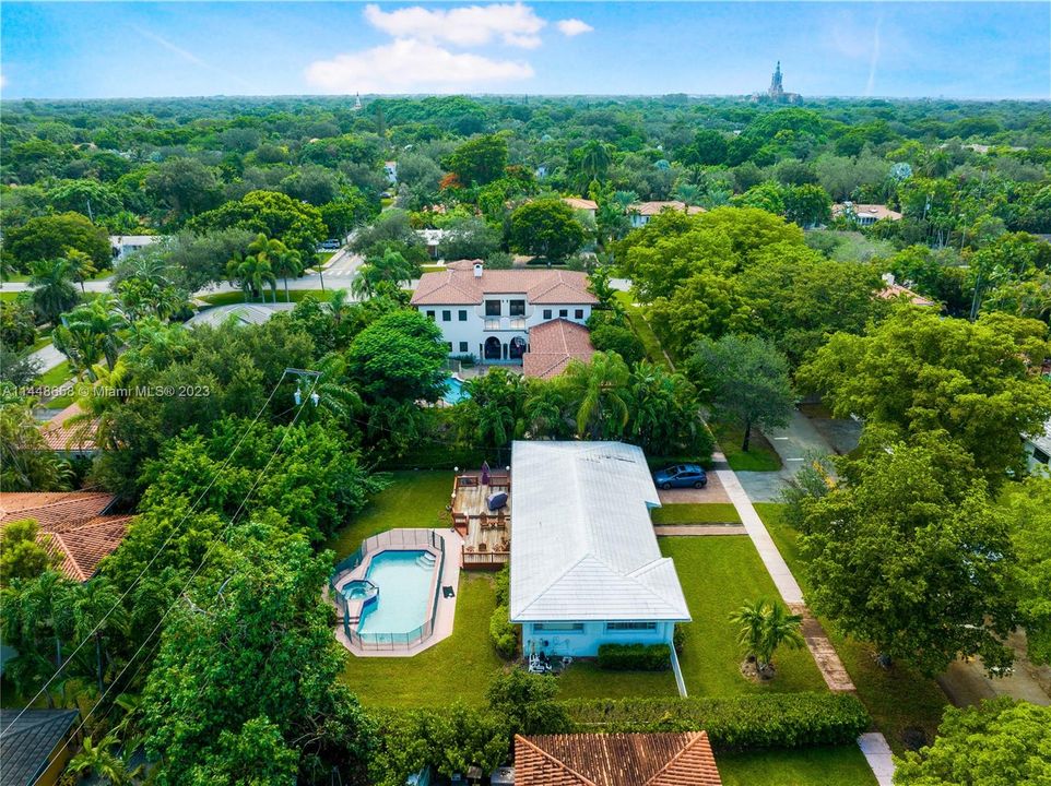 最近售出: $1,500,000 (3 贝兹, 2 浴室, 1484 平方英尺)