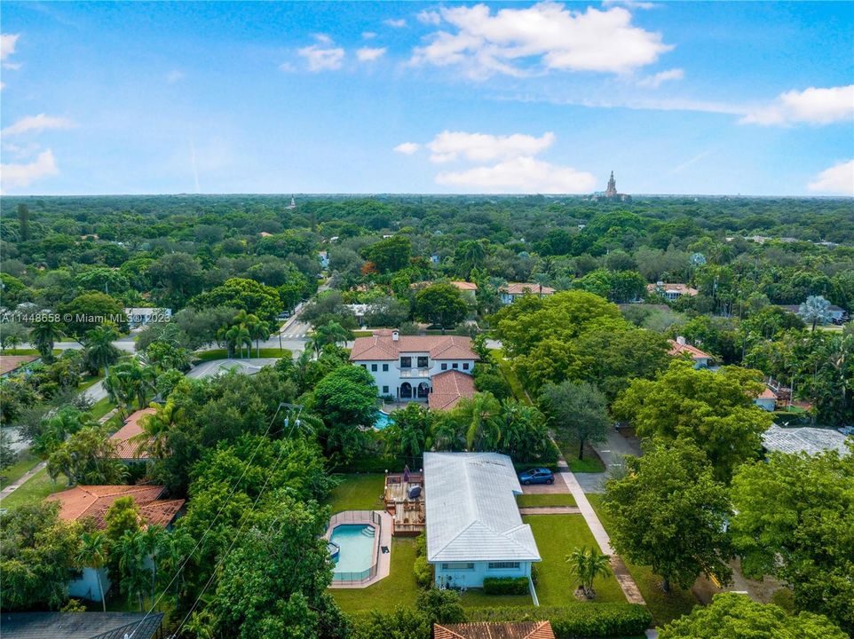 最近售出: $1,500,000 (3 贝兹, 2 浴室, 1484 平方英尺)