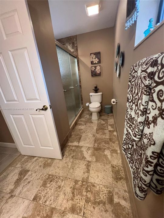 Recently Sold: $535,000 (4 beds, 2 baths, 1518 Square Feet)