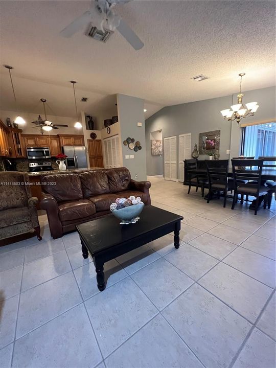 Recently Sold: $535,000 (4 beds, 2 baths, 1518 Square Feet)