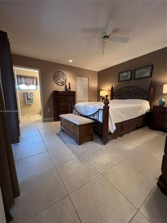 Recently Sold: $535,000 (4 beds, 2 baths, 1518 Square Feet)