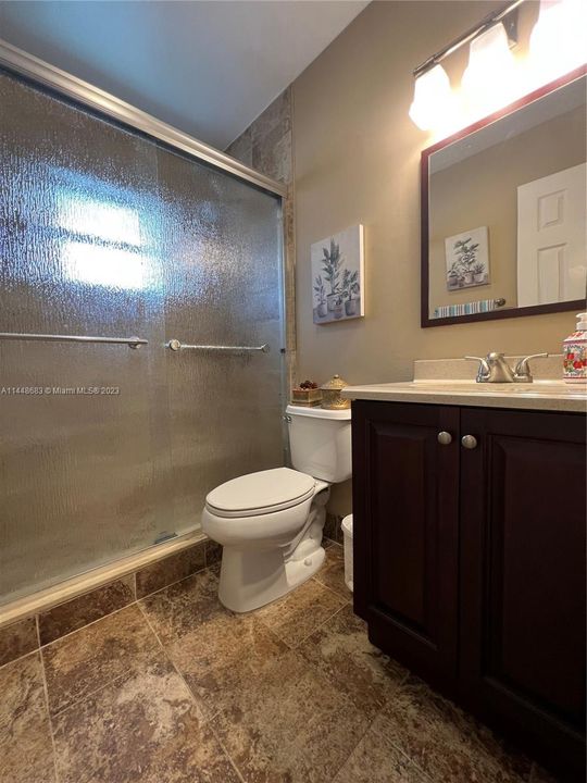 Recently Sold: $535,000 (4 beds, 2 baths, 1518 Square Feet)