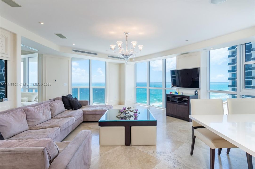 Vendido Recientemente: $6,500,000 (7 camas, 7 baños, 8203 Pies cuadrados)