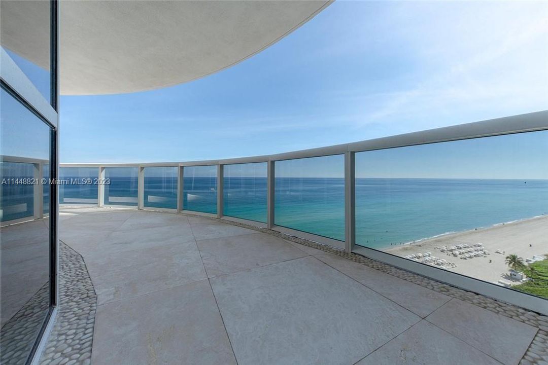 Vendido Recientemente: $6,500,000 (7 camas, 7 baños, 8203 Pies cuadrados)