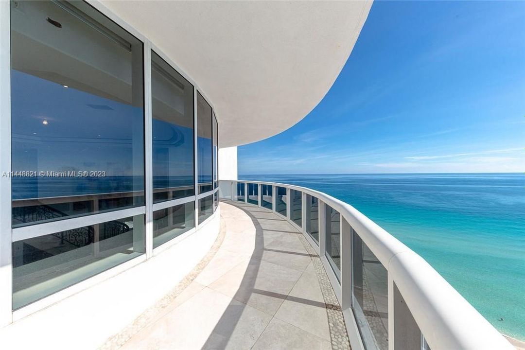 Vendido Recientemente: $6,500,000 (7 camas, 7 baños, 8203 Pies cuadrados)