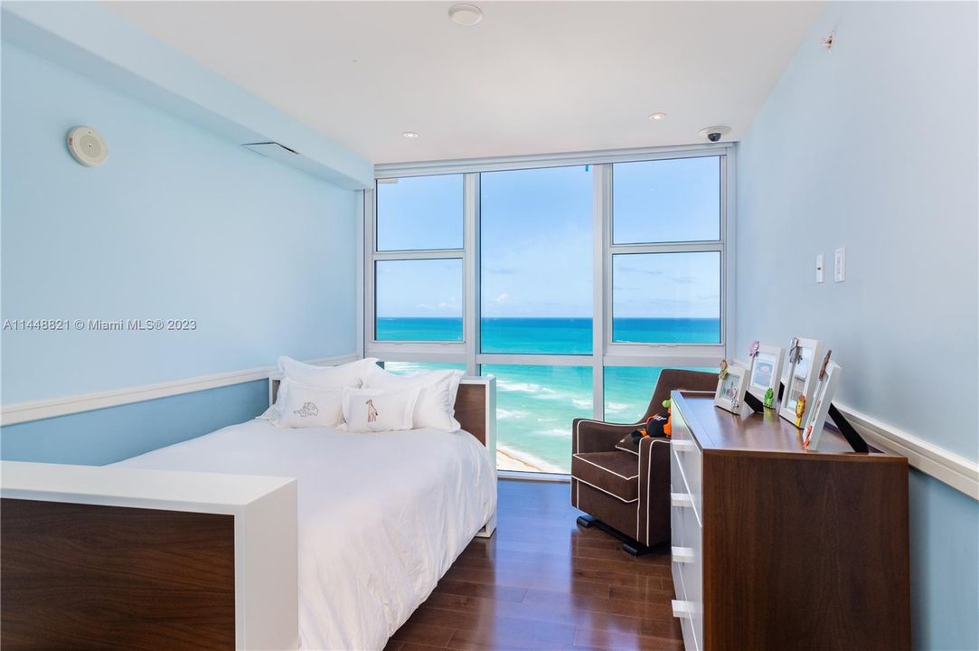 Vendido Recientemente: $6,500,000 (7 camas, 7 baños, 8203 Pies cuadrados)