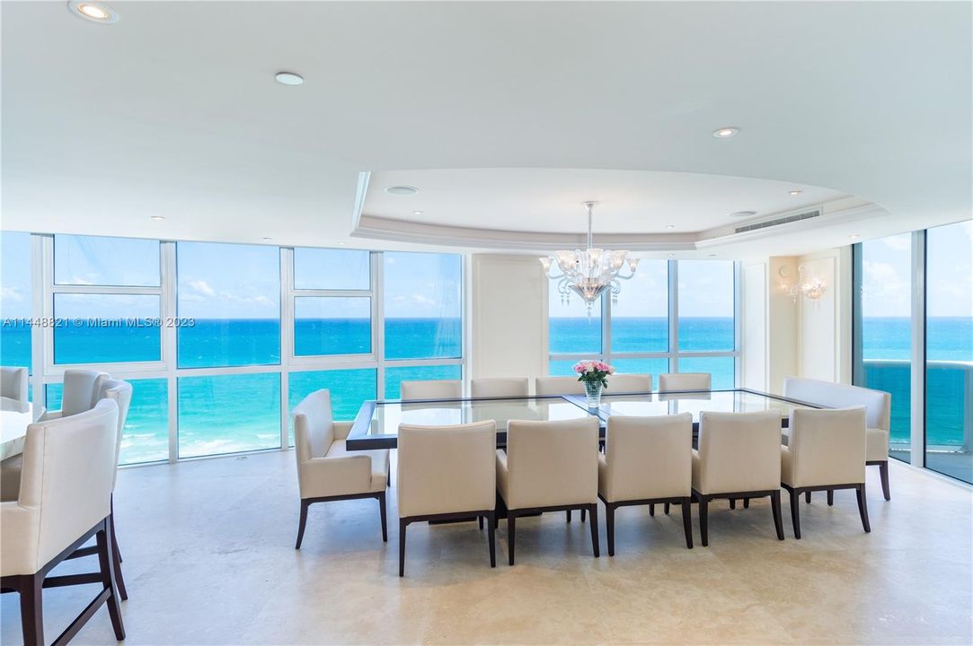 Vendido Recientemente: $6,500,000 (7 camas, 7 baños, 8203 Pies cuadrados)