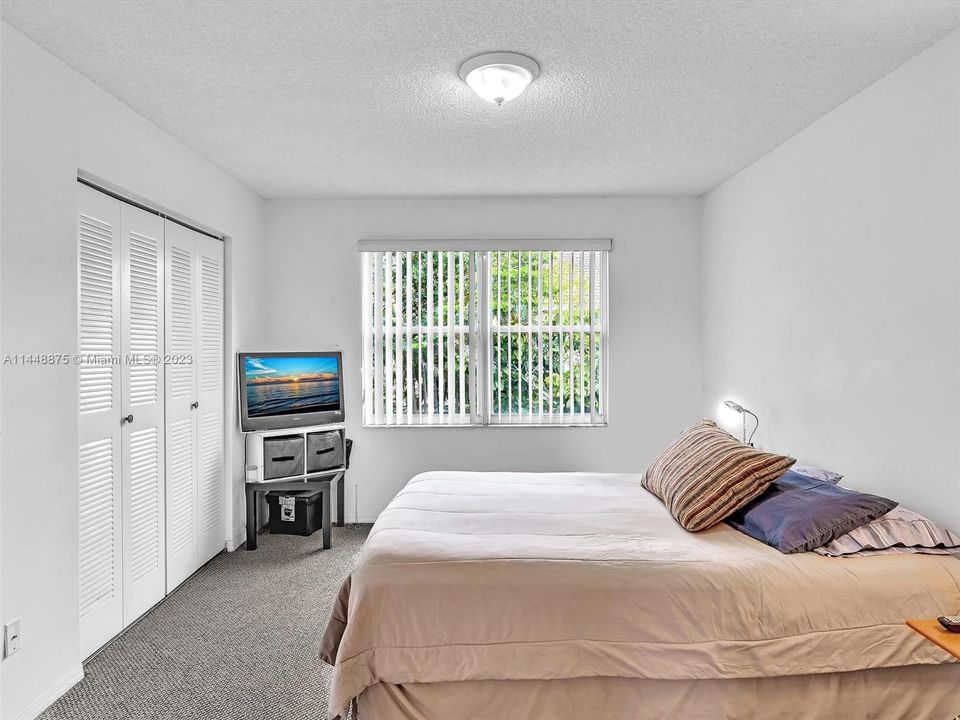 Recently Rented: $2,350 (2 beds, 2 baths, 1120 Square Feet)