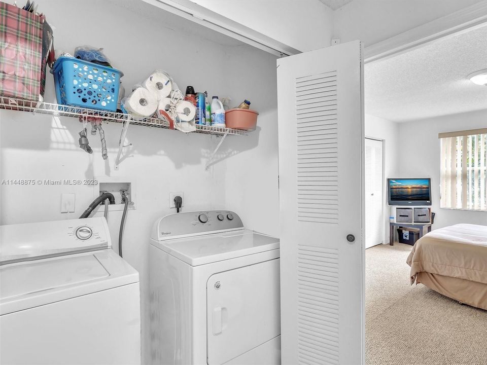 Recently Rented: $2,350 (2 beds, 2 baths, 1120 Square Feet)