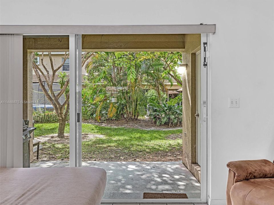 Recently Rented: $2,350 (2 beds, 2 baths, 1120 Square Feet)