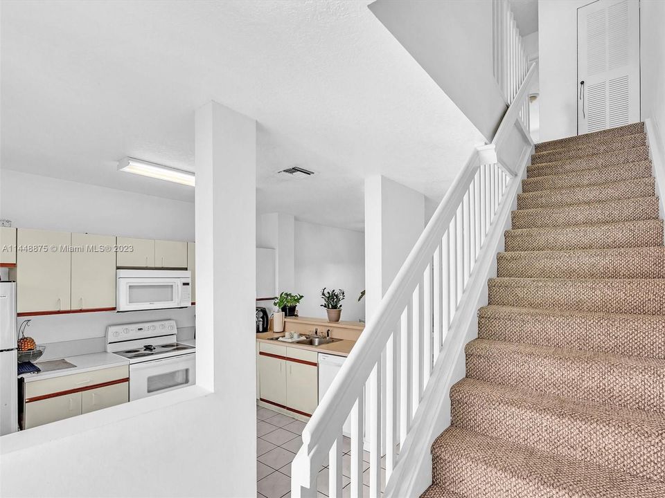 Recently Rented: $2,350 (2 beds, 2 baths, 1120 Square Feet)