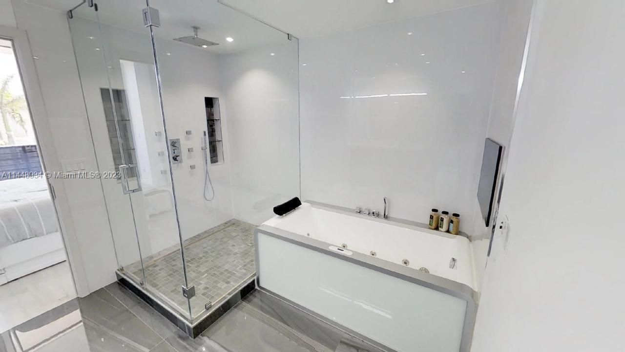 Недавно продано: $1,785,000 (4 спален, 3 ванн, 2286 Квадратных фут)