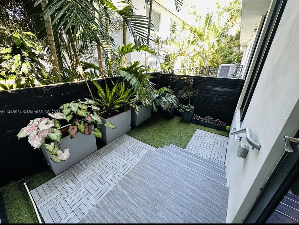 Недавно продано: $1,785,000 (4 спален, 3 ванн, 2286 Квадратных фут)