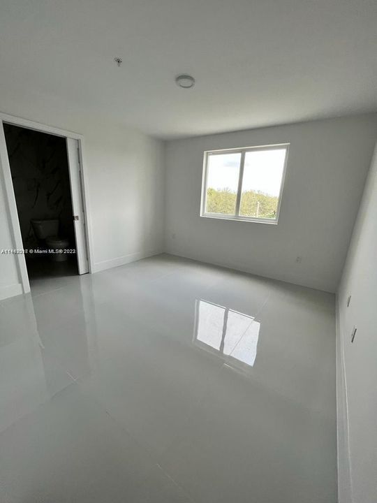 Recently Rented: $3,000 (2 beds, 2 baths, 0 Square Feet)