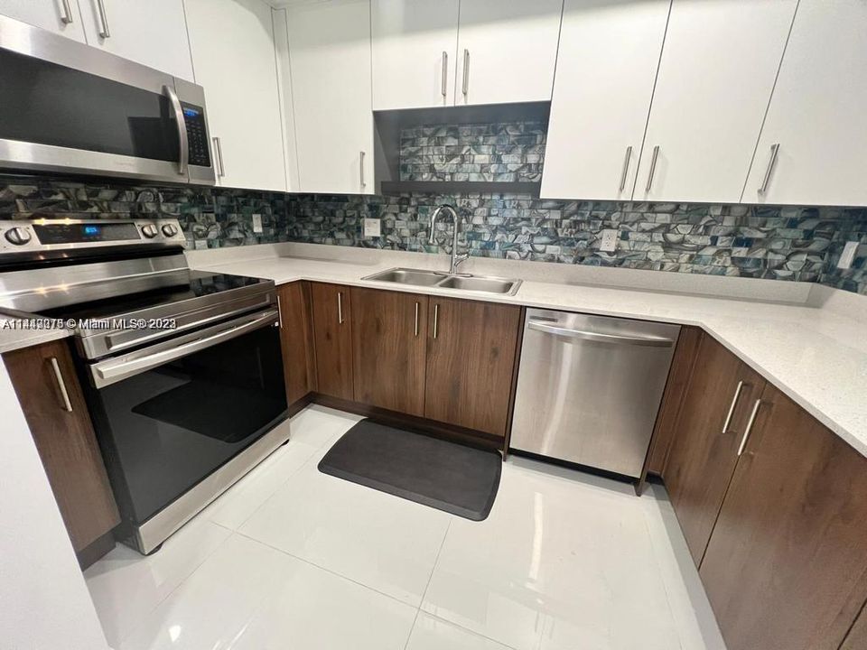 Recently Rented: $3,000 (2 beds, 2 baths, 0 Square Feet)