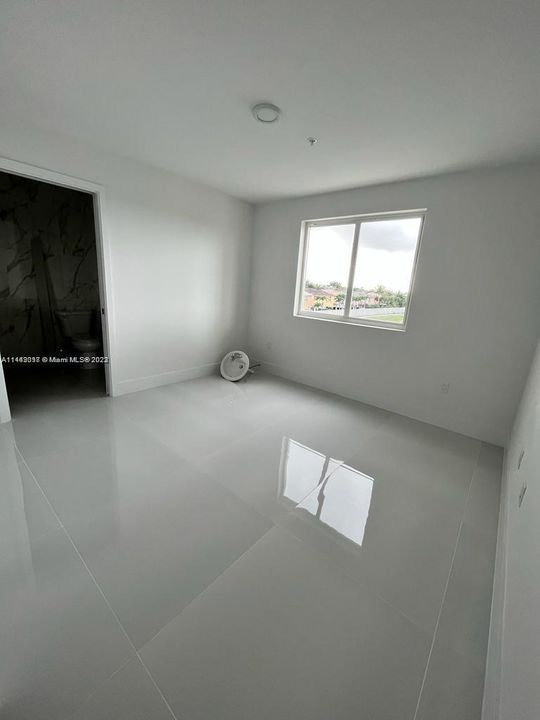 Recently Rented: $3,000 (2 beds, 2 baths, 0 Square Feet)