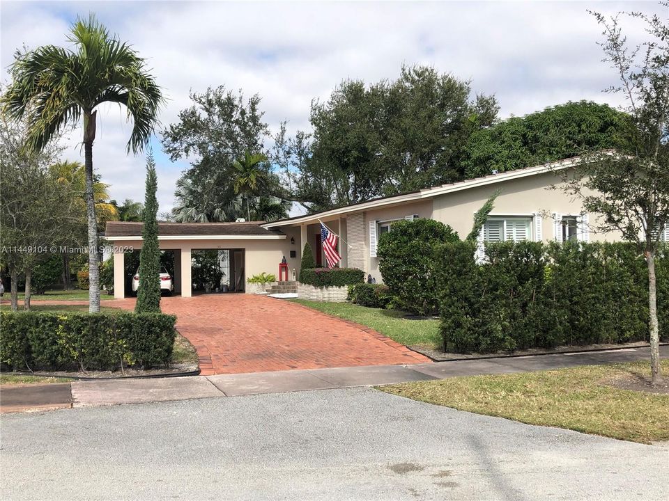 Recently Sold: $1,500,000 (0 beds, 0 baths, 1964 Square Feet)
