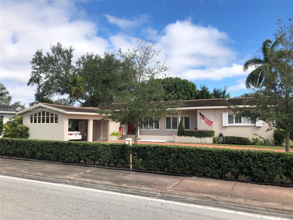 Recently Sold: $1,500,000 (0 beds, 0 baths, 1964 Square Feet)