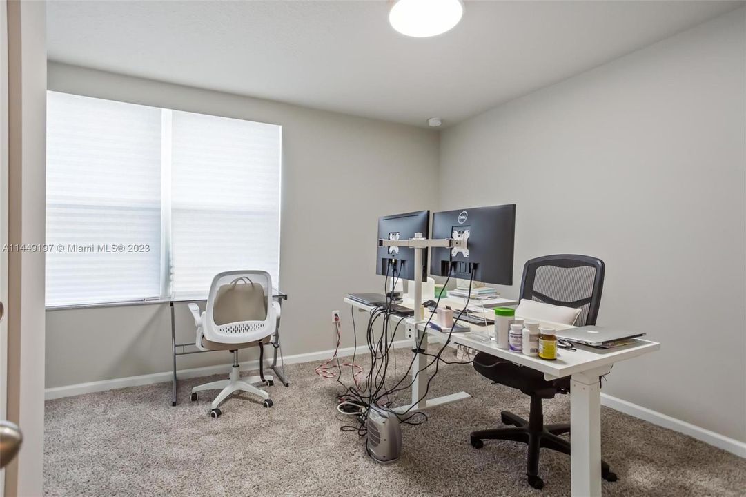 Vendido Recientemente: $469,900 (3 camas, 2 baños, 1758 Pies cuadrados)