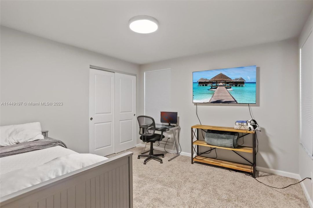 Vendido Recientemente: $469,900 (3 camas, 2 baños, 1758 Pies cuadrados)