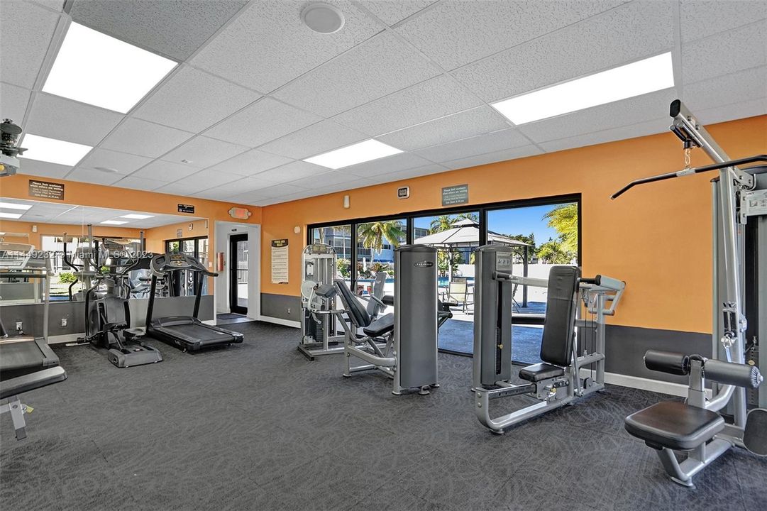 Recently Sold: $160,000 (1 beds, 1 baths, 672 Square Feet)