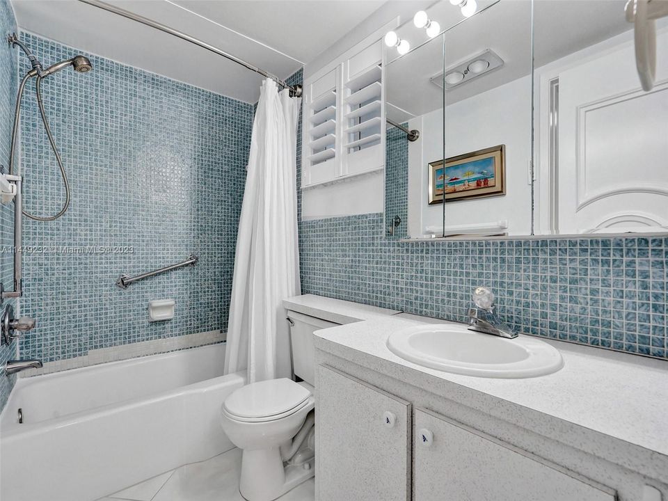 Recently Sold: $160,000 (1 beds, 1 baths, 672 Square Feet)