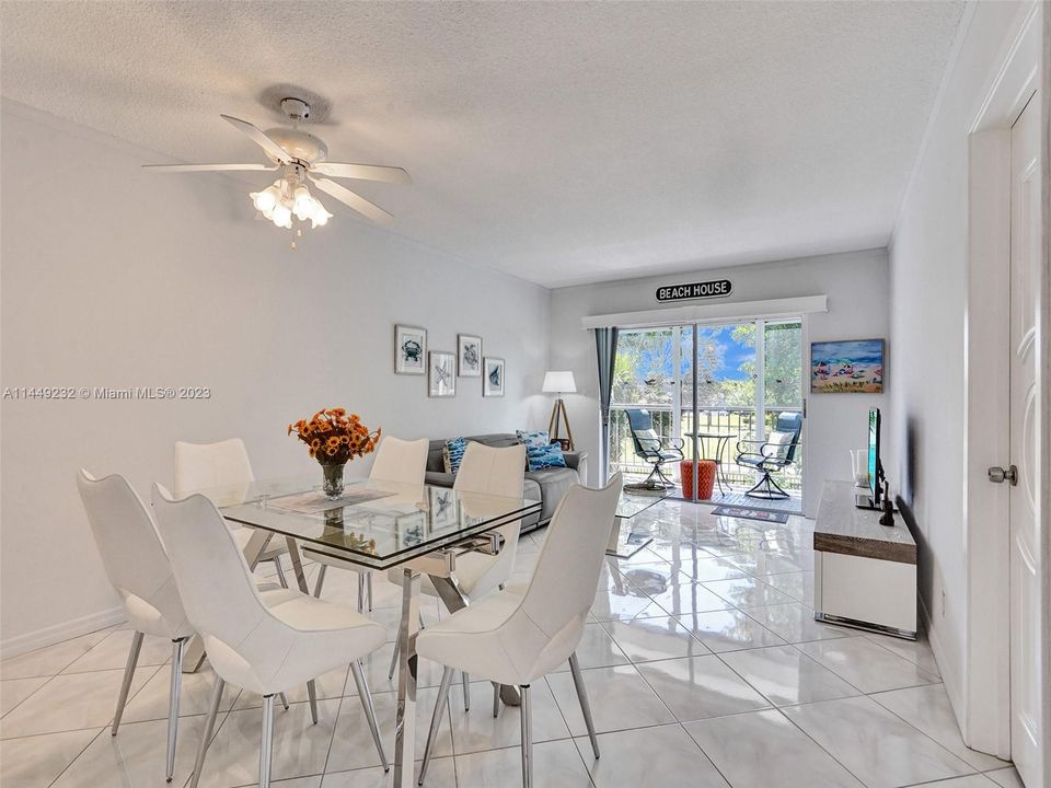 Recently Sold: $160,000 (1 beds, 1 baths, 672 Square Feet)