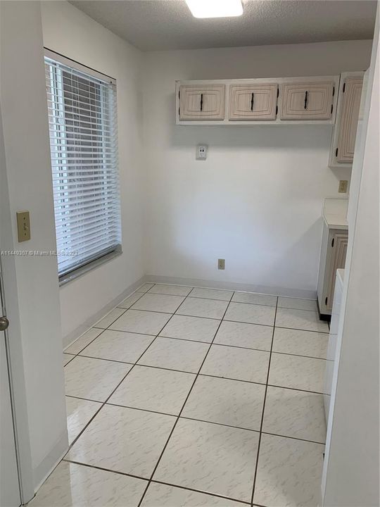 Recently Rented: $1,800 (2 beds, 2 baths, 1021 Square Feet)